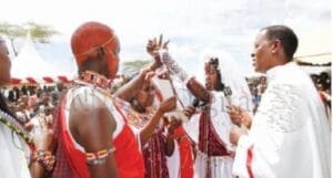 Groom barefoot on wedding day to elude bad omen